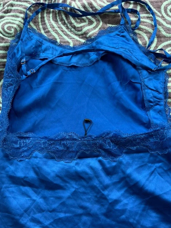 MISSGUIDED SLIPS DRESS - Picture 8 of 10